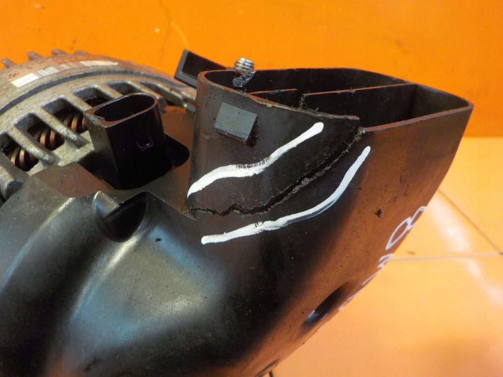 Bmw f20 1 f30 1.6 b 13r 136km n13b16a генератор 7605060 в Украине