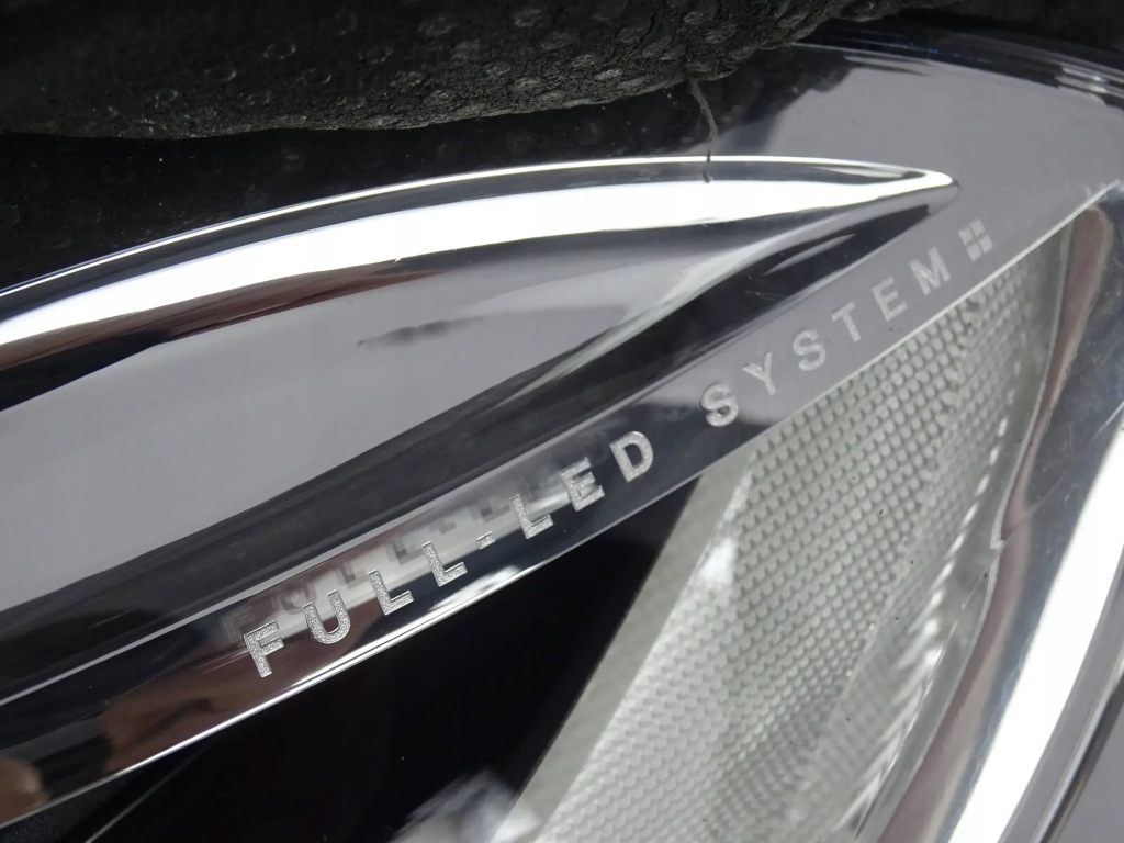 Фара перед передня ліва volvo v40 рестайлінг  full led Оригінал