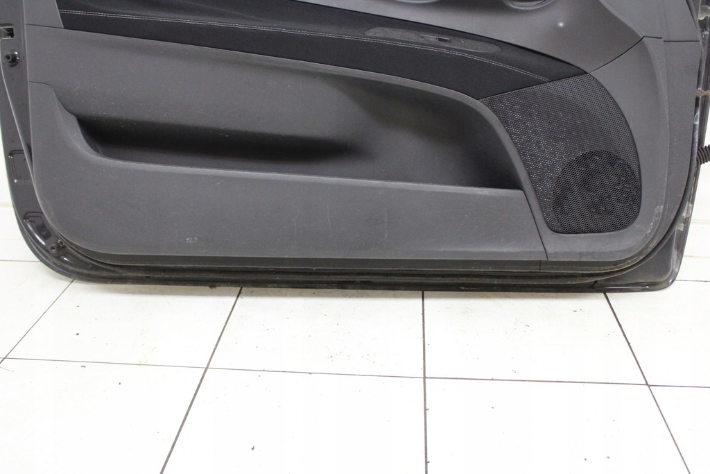 фото №15, Toyota auris 3d 06r- дверь левая передние левый перед 209