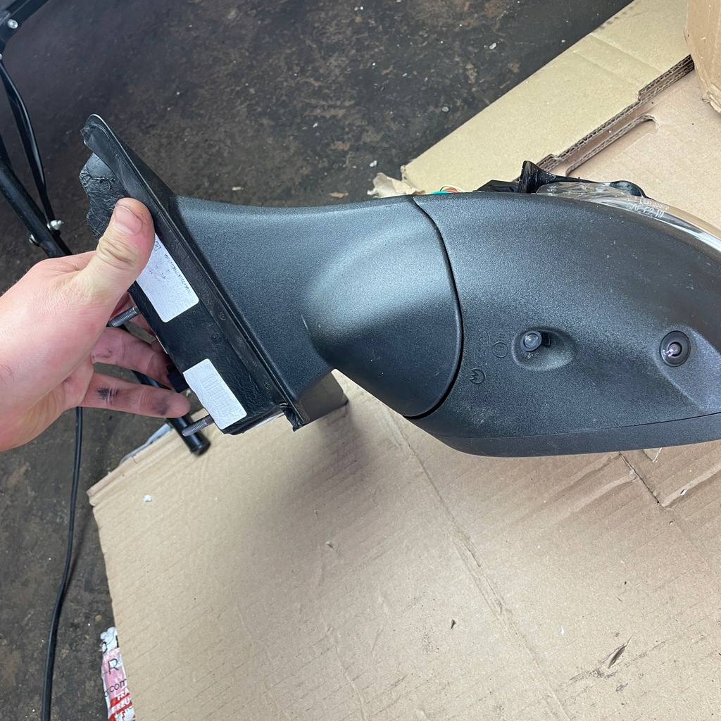 фото №16, Ford mustang mach e mach-e 20- 16pin зеркало левая lj8b-17683-pg59b8