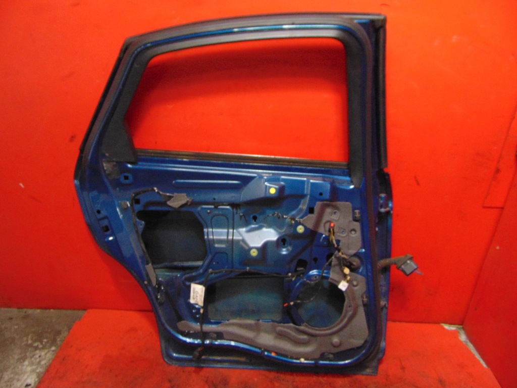 фото №11, Ford mondeo iv 4 mk4 дверь задняя левая sedan 4d 47