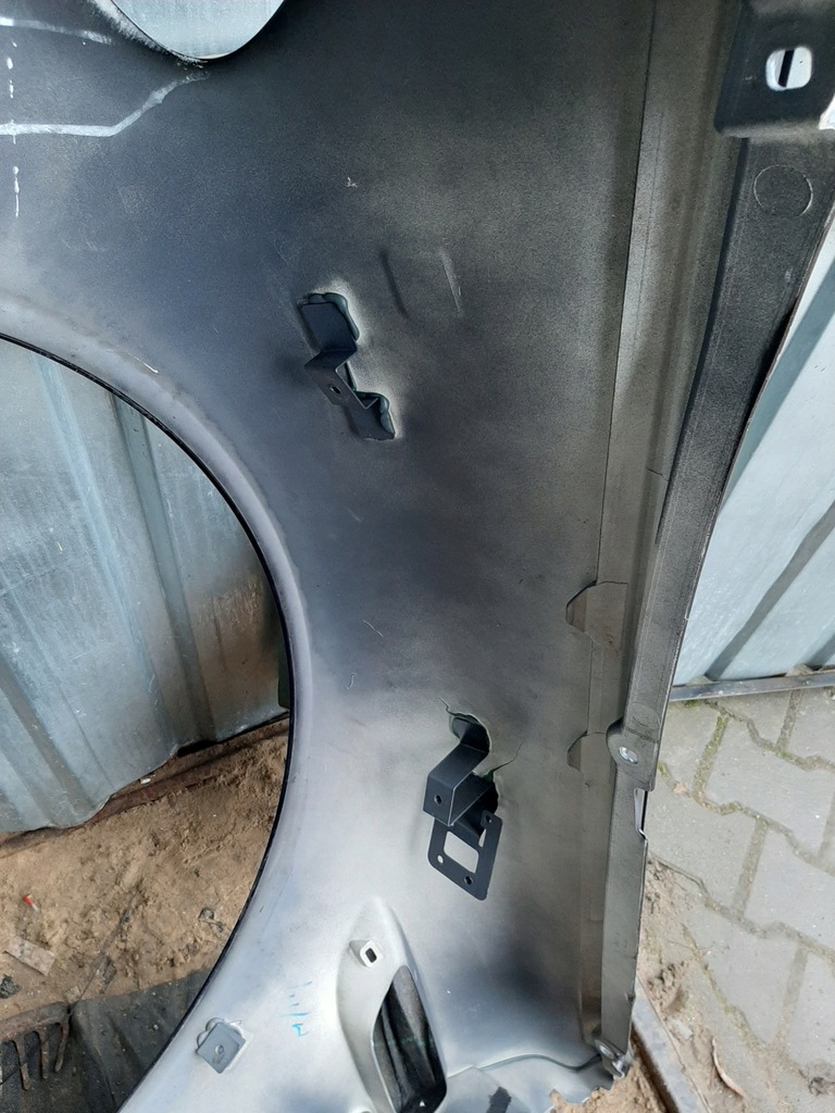 фото №7, Aston martin vantage крила правий передній