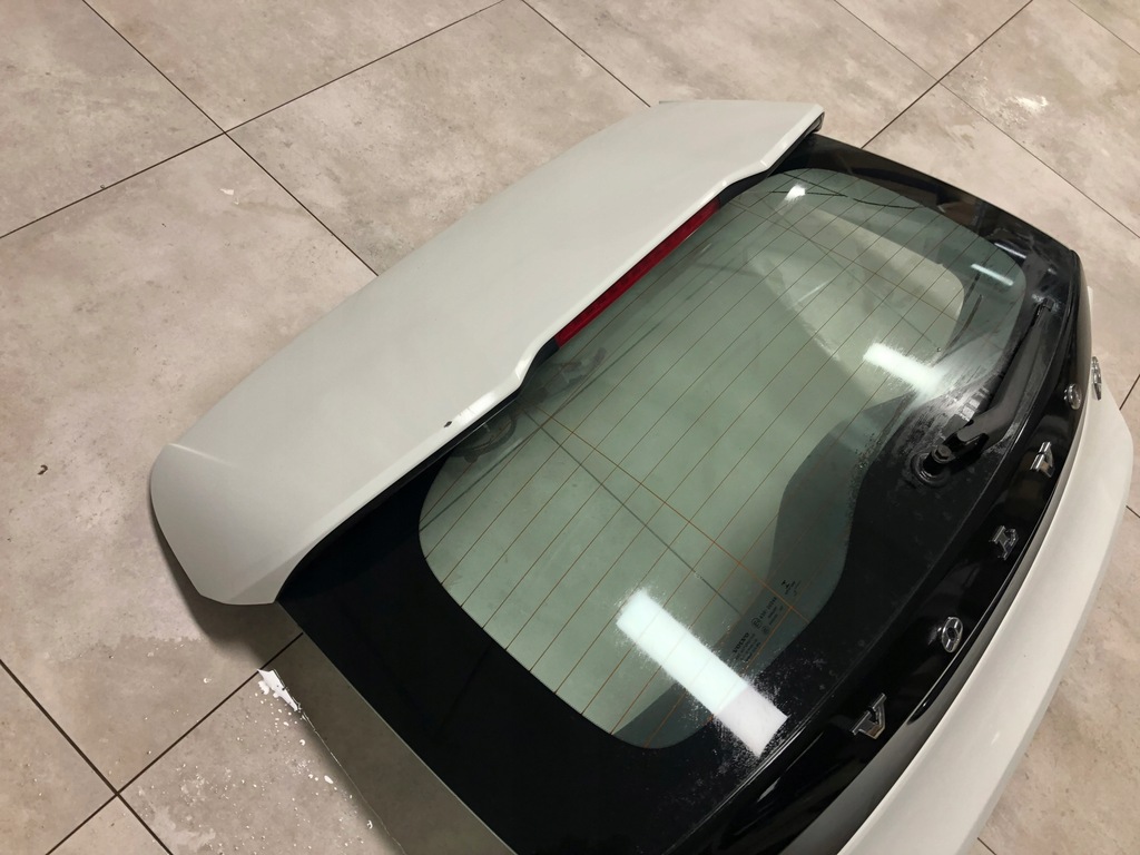 фото №4, Volvo v40 d2 крышка багажника багажника