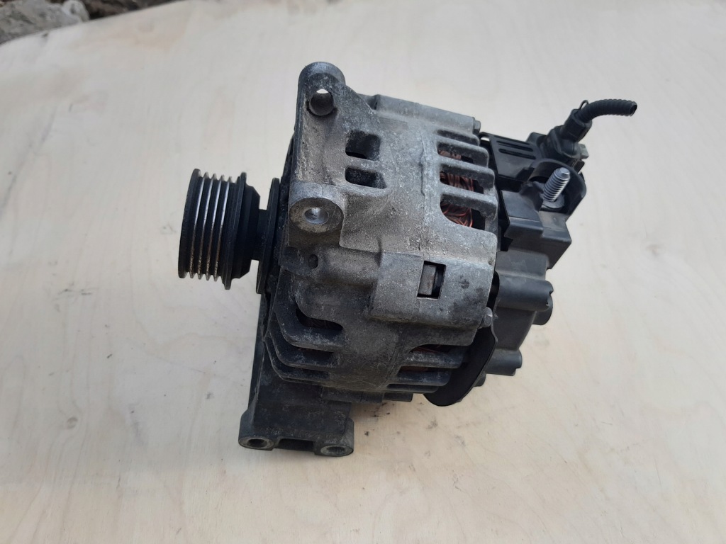 Купити Mercedes w169 w245 генератор 35tyś km