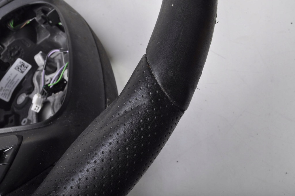 фото №7, Ford focus mk4 повітропровід шкіряний багатофункціональний