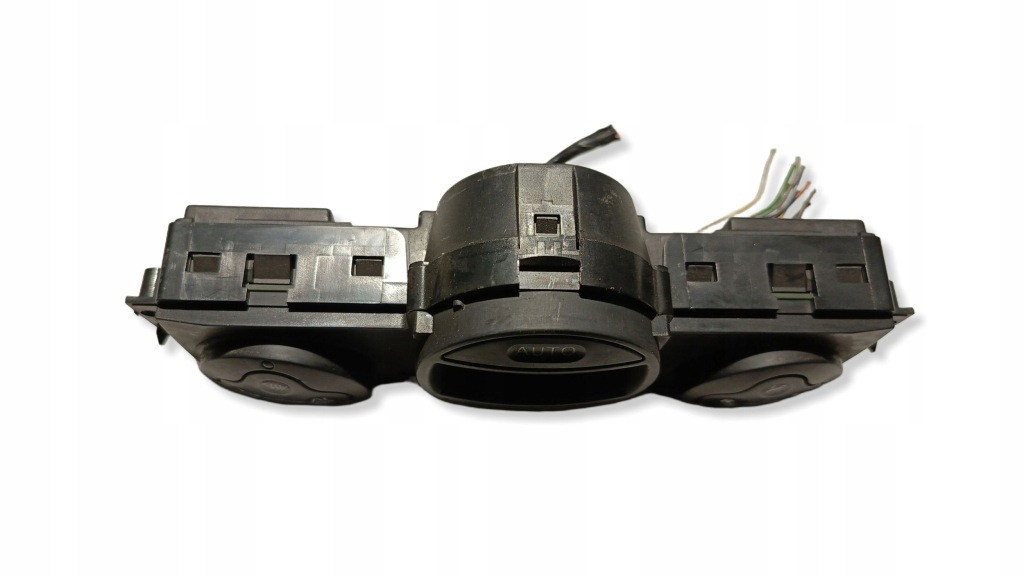 Панель обдув кондиционера renault scenic 2 69340056 Цена