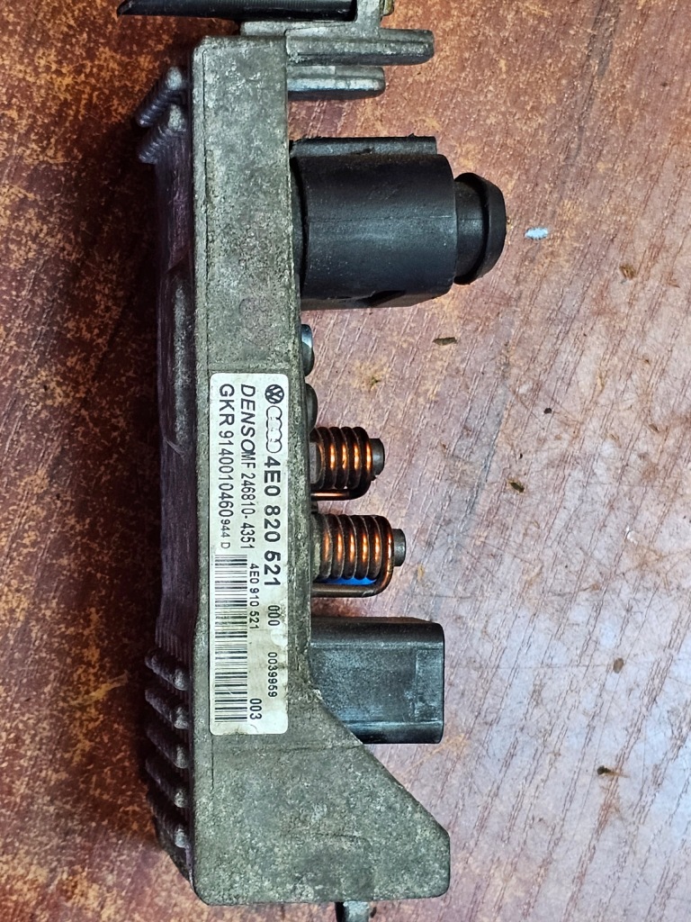 фото №1, Резистор резистор вентилятор audi a8 d3 4e0820521