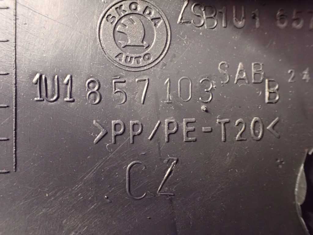 фото №6, Skoda octavia i 00-10 lift бардачок пасажира 1u1857103b