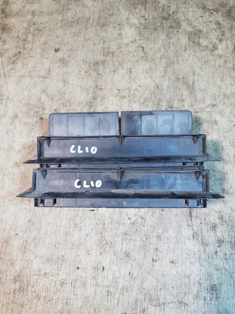 Решётка вентиляционная задняя багажника renault clio ii Доставка