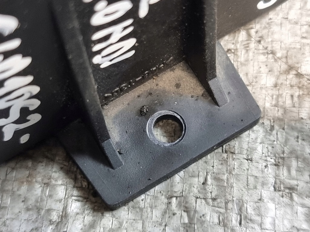 фото №9, Реле свеча накаливания оригинальный номер 9639912580 citroen c5 i 2.0 hdi