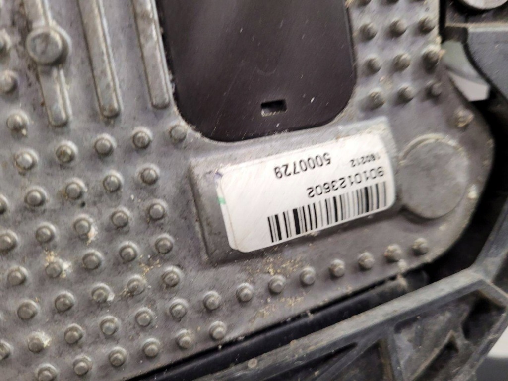 Купить Вентилятор радиатора land rover discovery sport 2017 gj32-8c607-bb