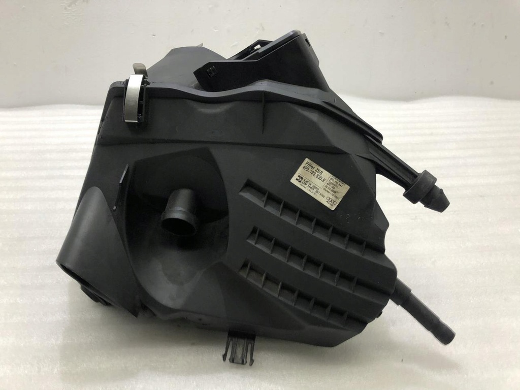 фото №6, Корпус фільтра повітря 4f0133835e audi a6 c6