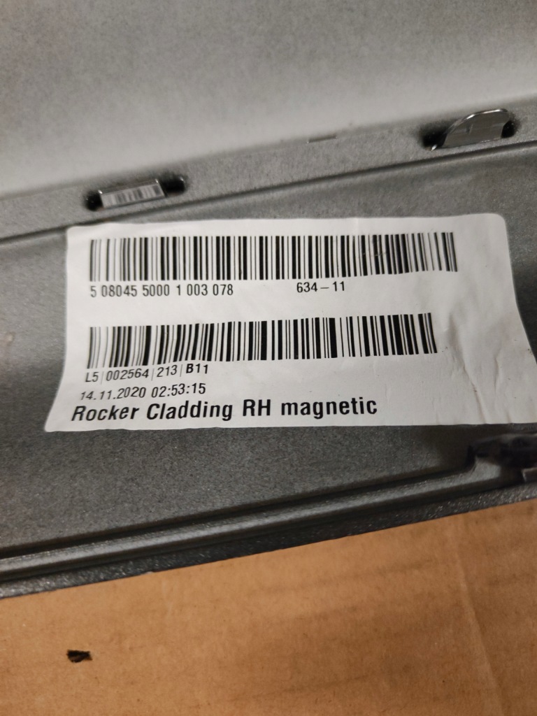 Порог молдинг порог хром ford focus mk4 vignale правая оригинал . Недорого