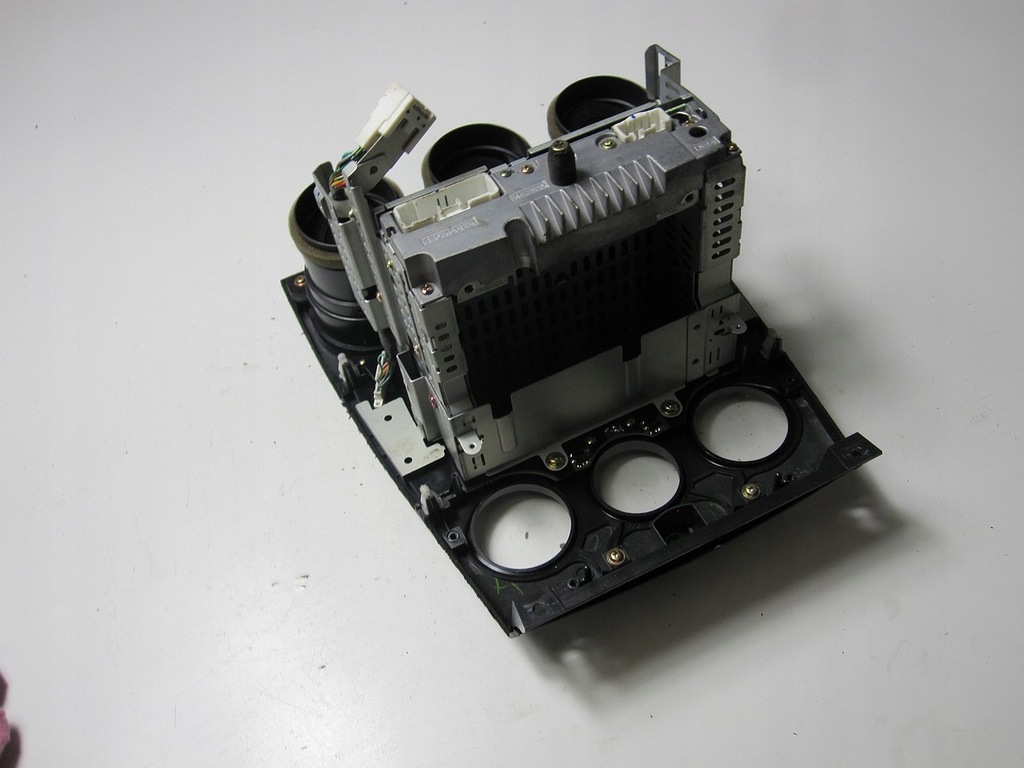 фото №9, Радиопроигрыватель cd mazda 6 2002r