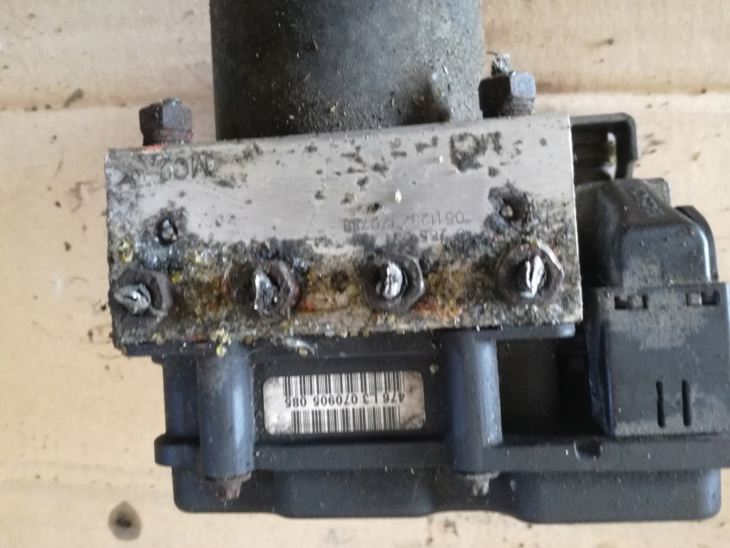 фото №4, Corolla verso ii 04-2008 rok насос abs 0265800394