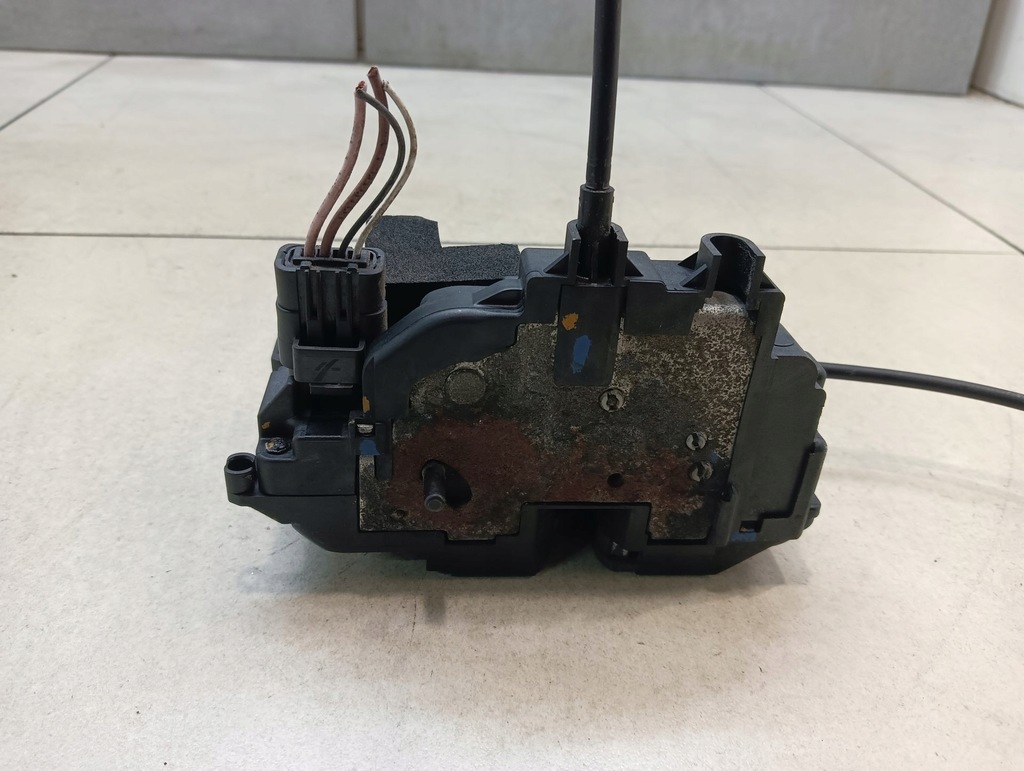 фото №3, Замок дверь правый задняя renault clio iii 1.2 300129f