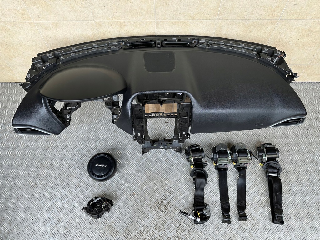 фото №1, Панель приладів консоль панель приладів подушка безпеки jaguar f-pace 2017 rok