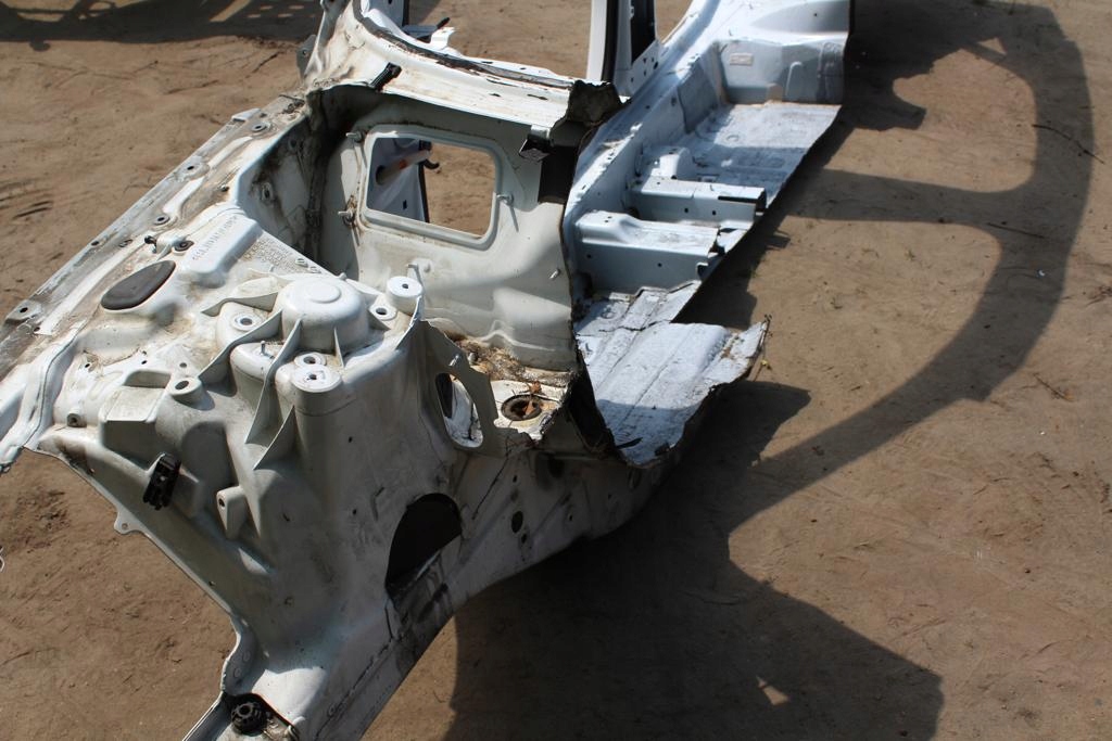 фото №10, Чверть права перед передня стіна бічна audi a