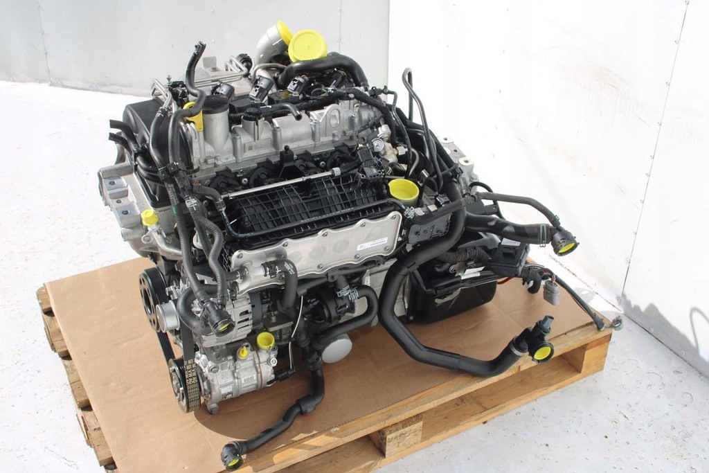 фото №9, Vw golf 7 vii sportsvan двигатель 1.4 tsi czd czda бензин 110 kw 150 km przeb