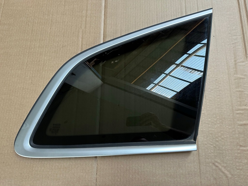 фото №1, Volvo xc60 ii скло задня права кузовна