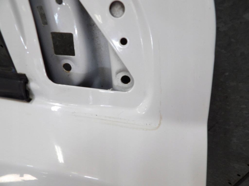 Jeep compass 1 рестайлинг  дверь правое  передок Доставка