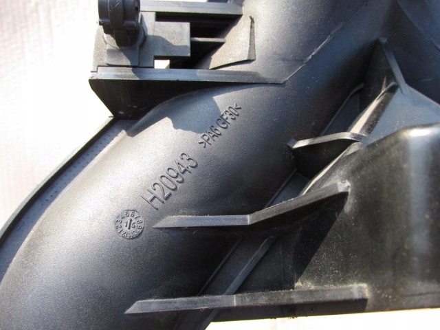 фото №8, Maserati quattroporte vi 3.0 v6 труба повітрозабірник повітря + датчик 0281006028