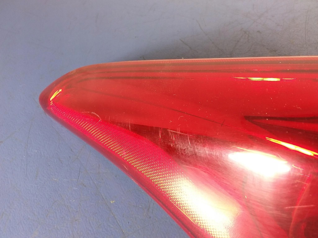 фото №5, Hyundai i30 ii lift kombi лампа задня ліва w крила