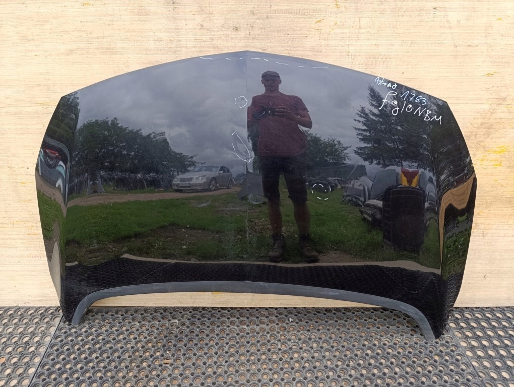 Купити Opel astra j hb капот z22c