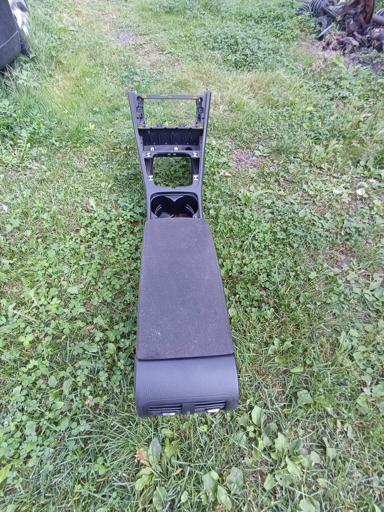 фото №1, Подлокотник туннель средний vw passat b6