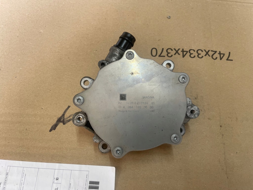 фото №1, Насос вакуум mercedes w177 2.0 t amg