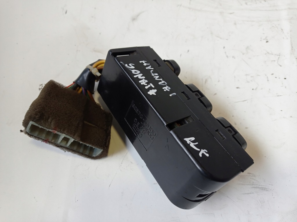 фото №7, Переключатель окон hyundai sonata 9357033100