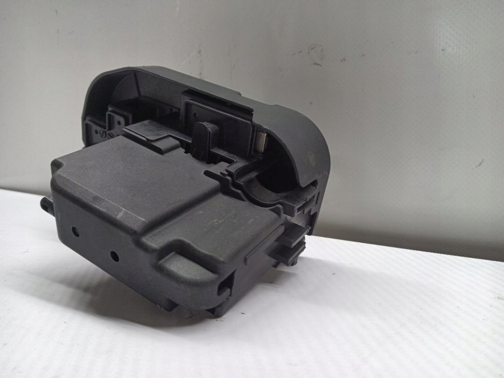 Клемма аккумулятор 2.0 дизель audi q5 80a915459d Недорого