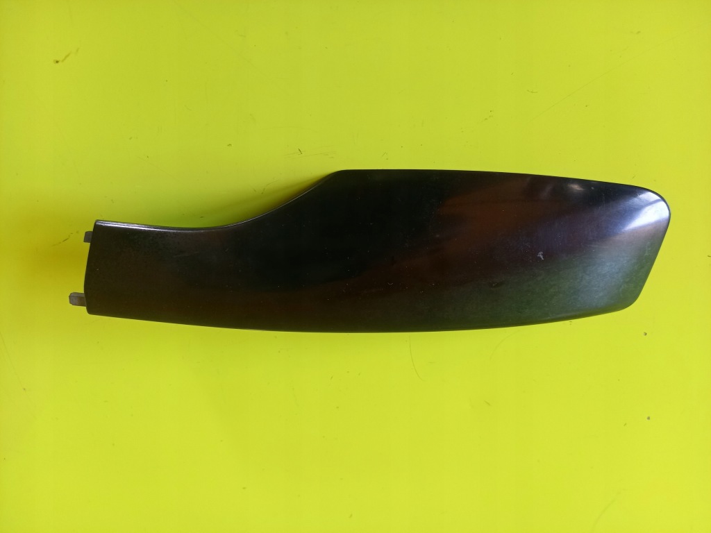 Купити Заглушка рейлінг ліве перед lp toyota rav4 2 02r