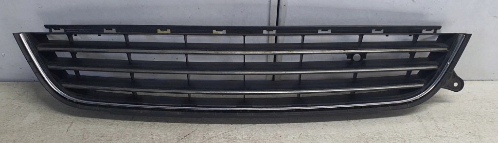 фото №1, Решётка радиатора бампера хром opel zafira b lift 09-