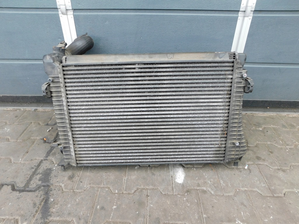 фото №1, Volkswvagen passat b6 2.0 tdi радіатор + вентилятори комплект