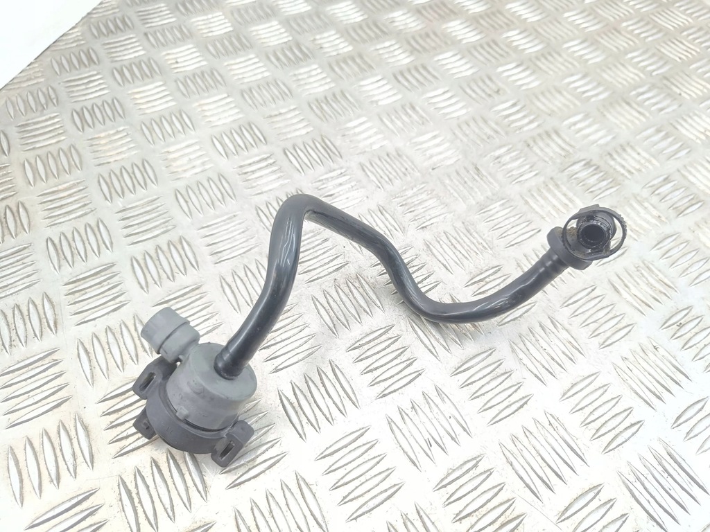 фото №1, Bmw 7 f01 f02 f03 f04 2013 wąż / трубка вентиляционная трубка