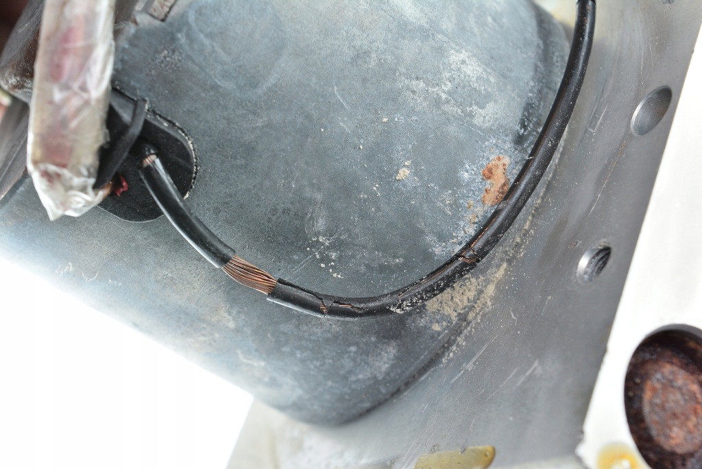 Купити Насос abs mercedes w202 a0024319212 опис