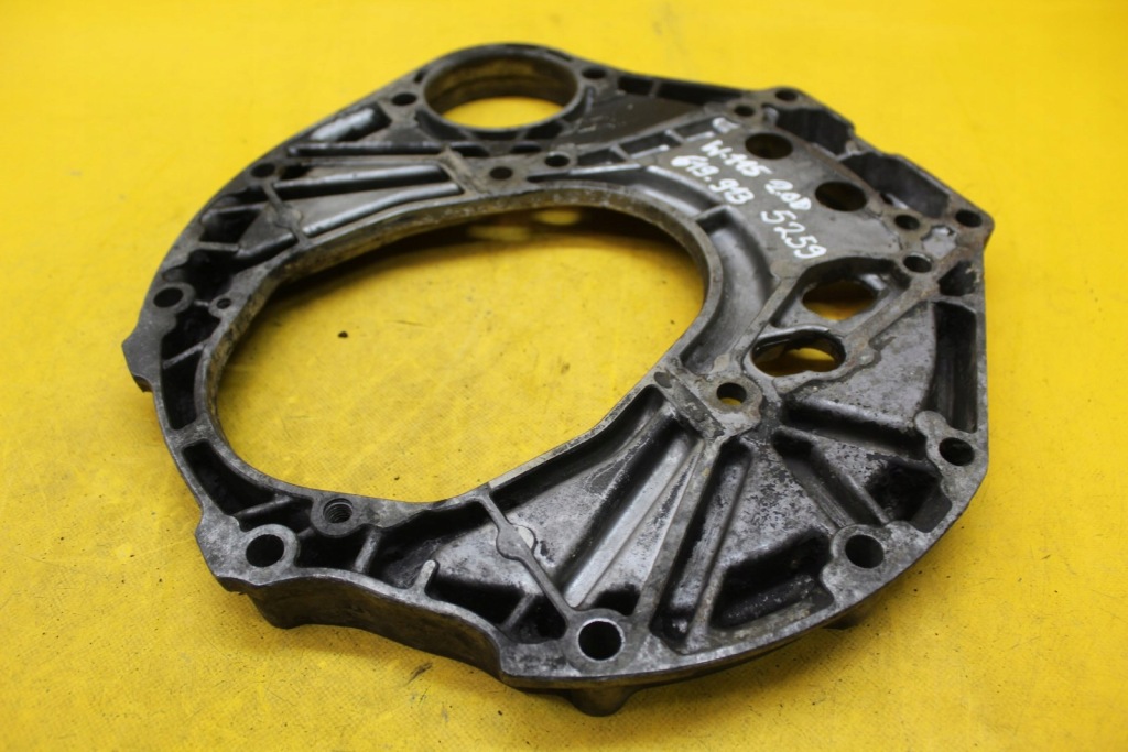 Купить Основание коробки передач mb w115 2.0 d