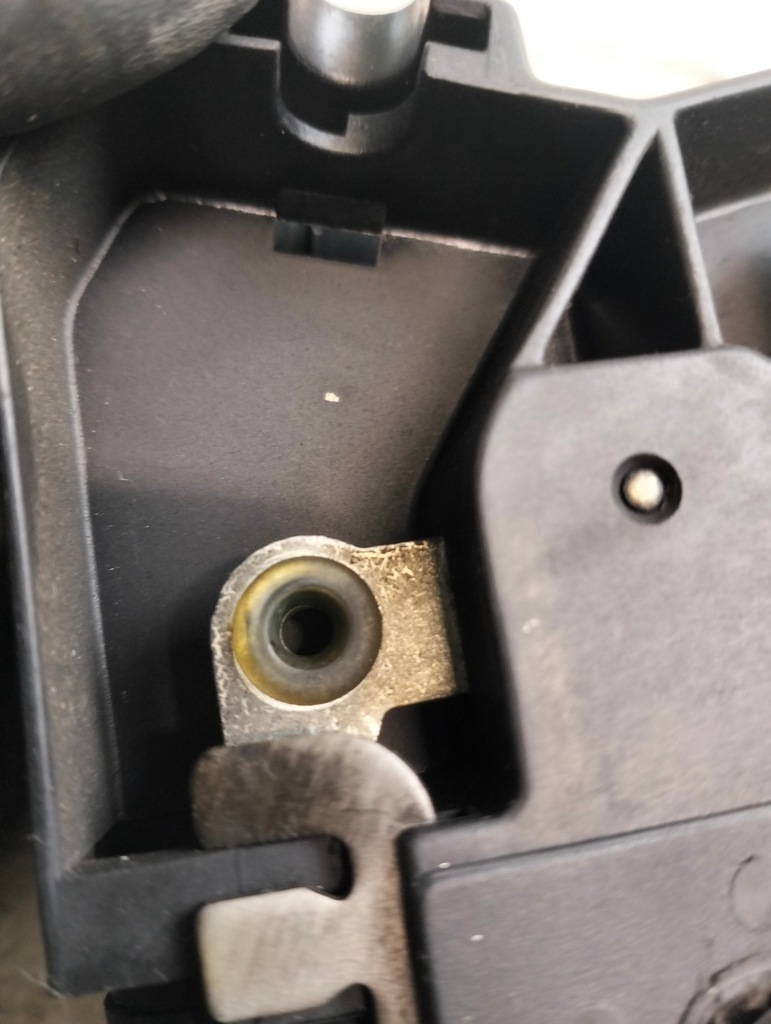 фото №11, Замок дверь правый перед opel vivaro a lift 2011r 8200042171