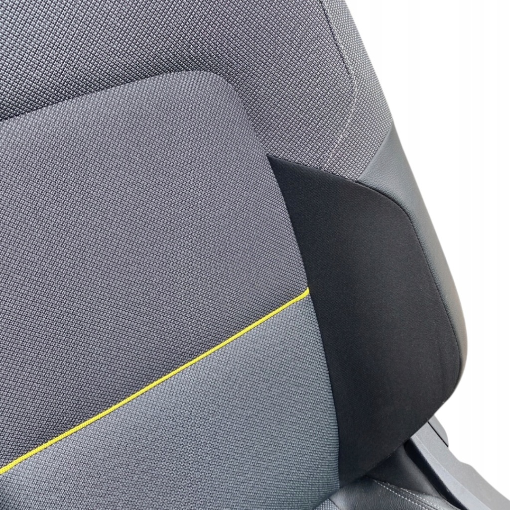 Купити Сидіння передні renault kangoo iii 22-