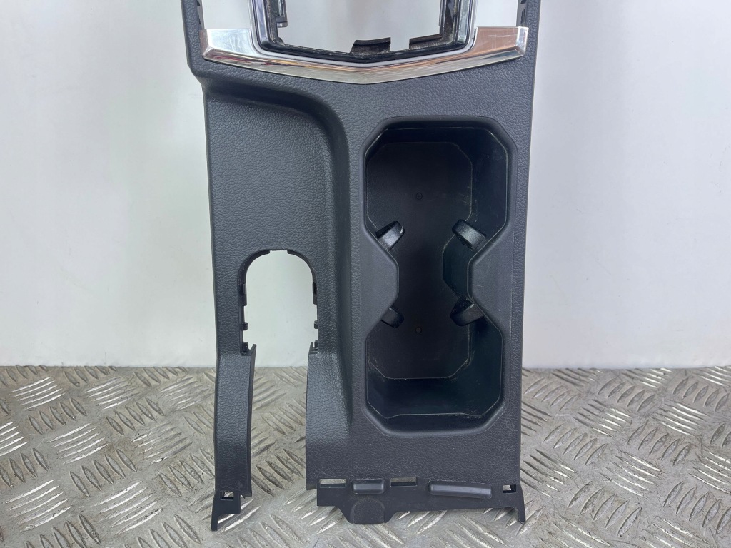 2022 ssangyong korando рамка важіль перемикання передач  7796337010 Зі Шроту