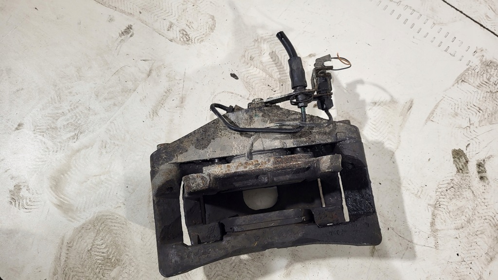 фото №5, Супорт гальмівний лівий перед audi a4 b7 3,0tdi 973