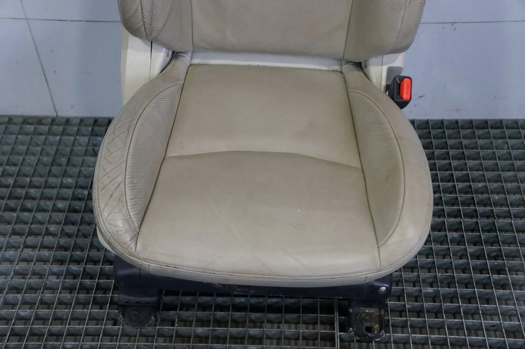 фото №6, Сиденье сиденья комплект заднее сиденье skra светлая mitsubishi outlander ii lift