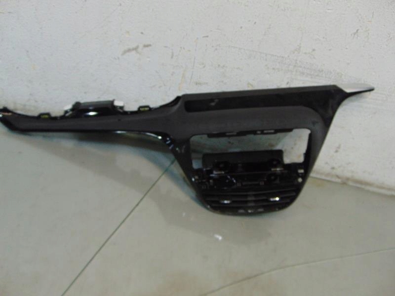 фото №1, Защита консоли радио peugeot 2008 208