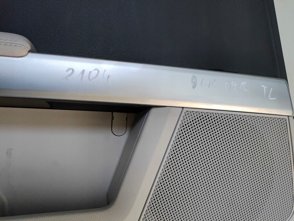 фото №8, Mercedes glk обшивка двері лівий задня