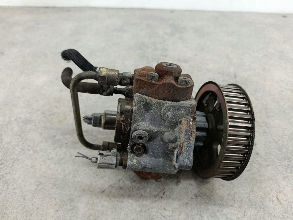 Насос упорскування toyota avensis ii t25 denso 2.0 d-4d Оригінал