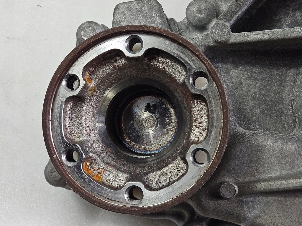 Диференціал редуктор коробки передач maserati levante m161 3.0d 06701527250 в Україні