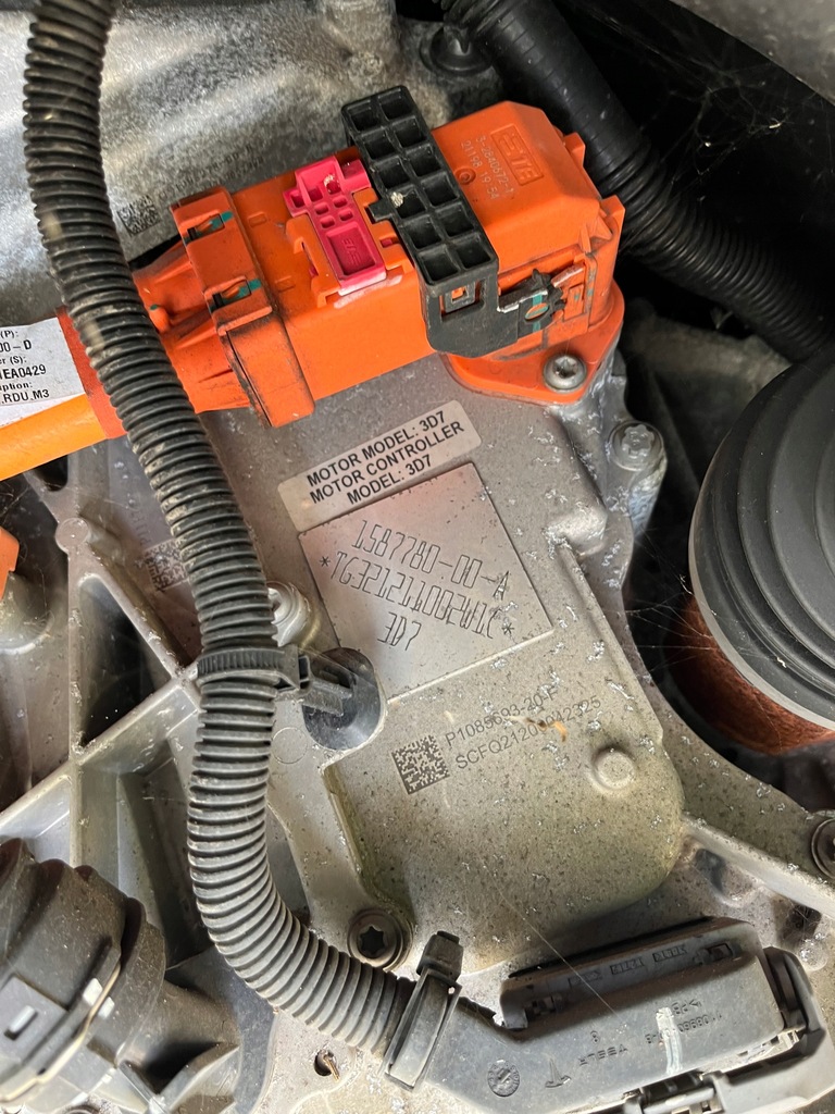 фото №15, Tesla model 3 привідний вал двигун 3d7 awd підвіска задні ліва повний 2022