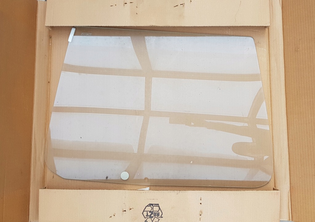 Купити Скло fiat uno 5 двері задня лівий оригінал