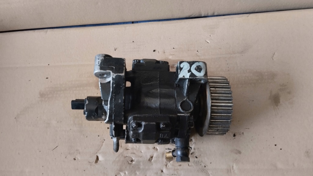 фото №1, Насос упорскування пального renault megane scenic ii 1.5 dci 8200821184